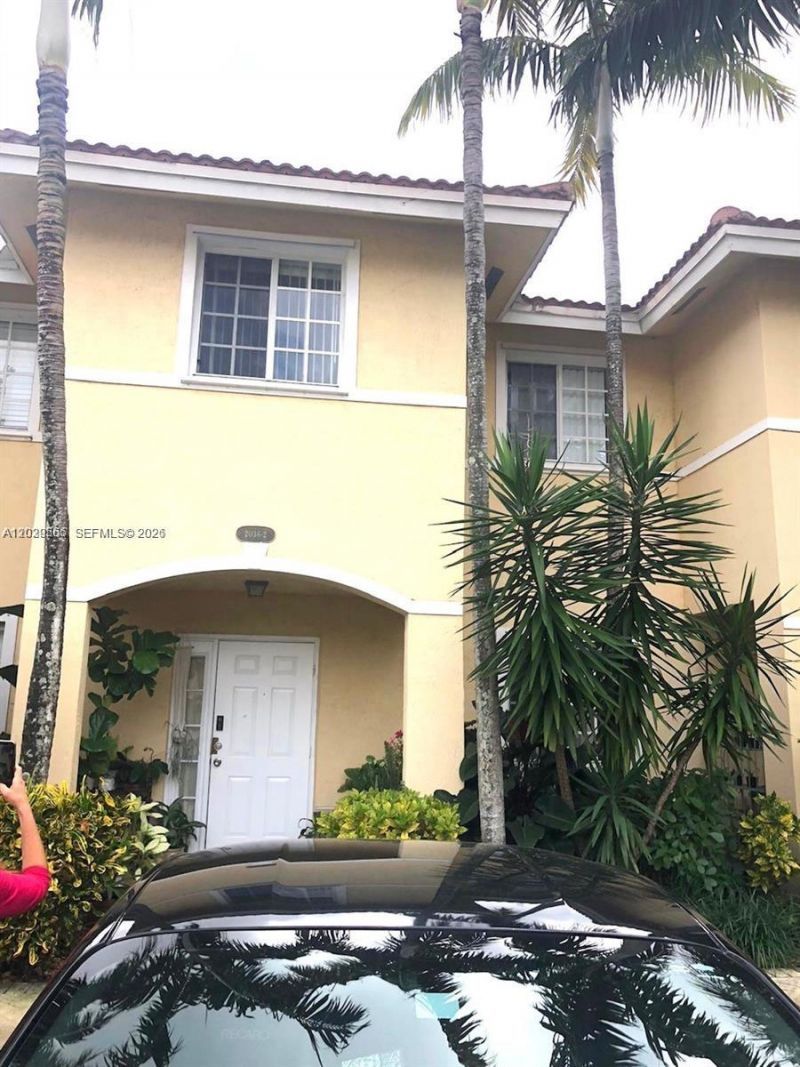 2036 NE 167th St, Unit 3-131, North Miami Beach, FL 33162 Photo