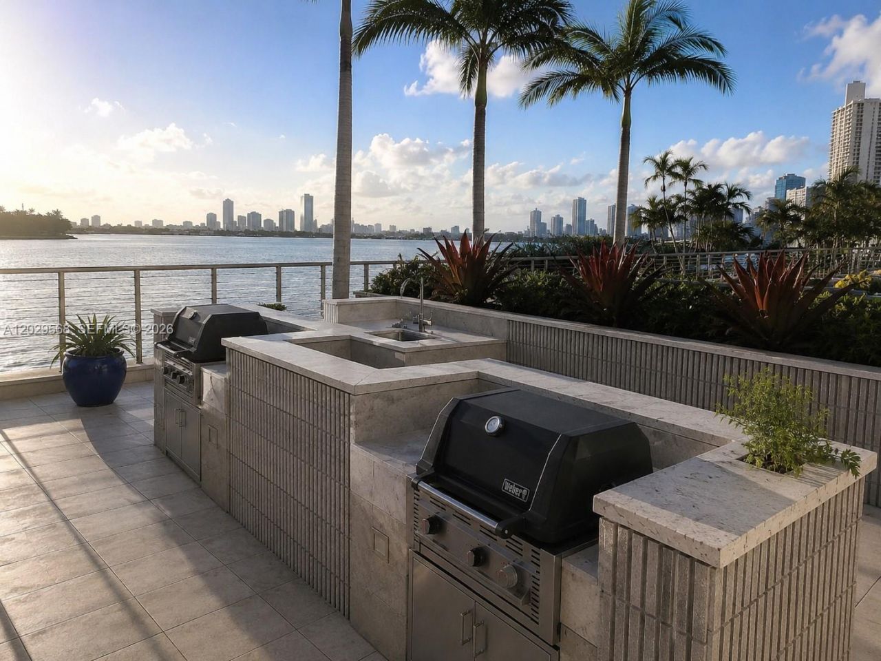 800 West Ave, Unit 715, Miami Beach, FL 33139 Photo