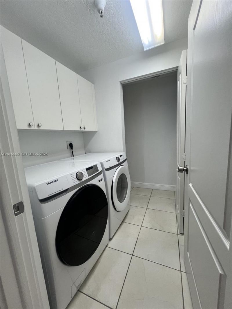 10750 NW 66th St , Unit 401, Doral, FL 33178 Photo