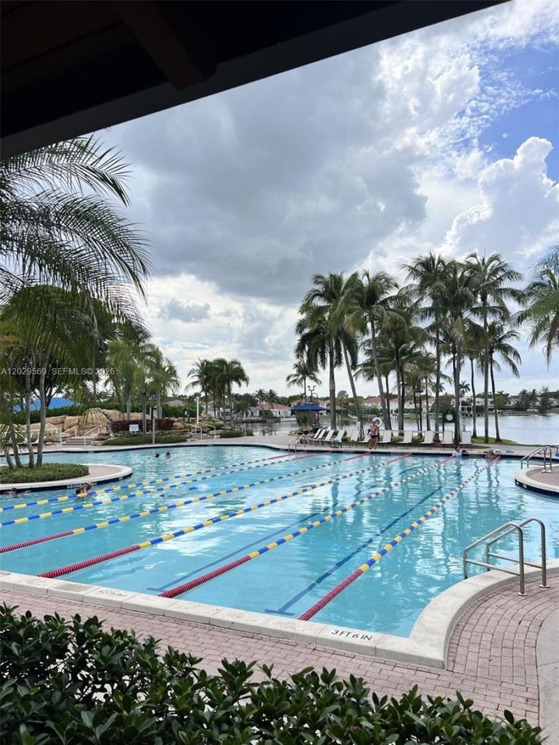 10750 NW 66th St , Unit 401, Doral, FL 33178 Photo