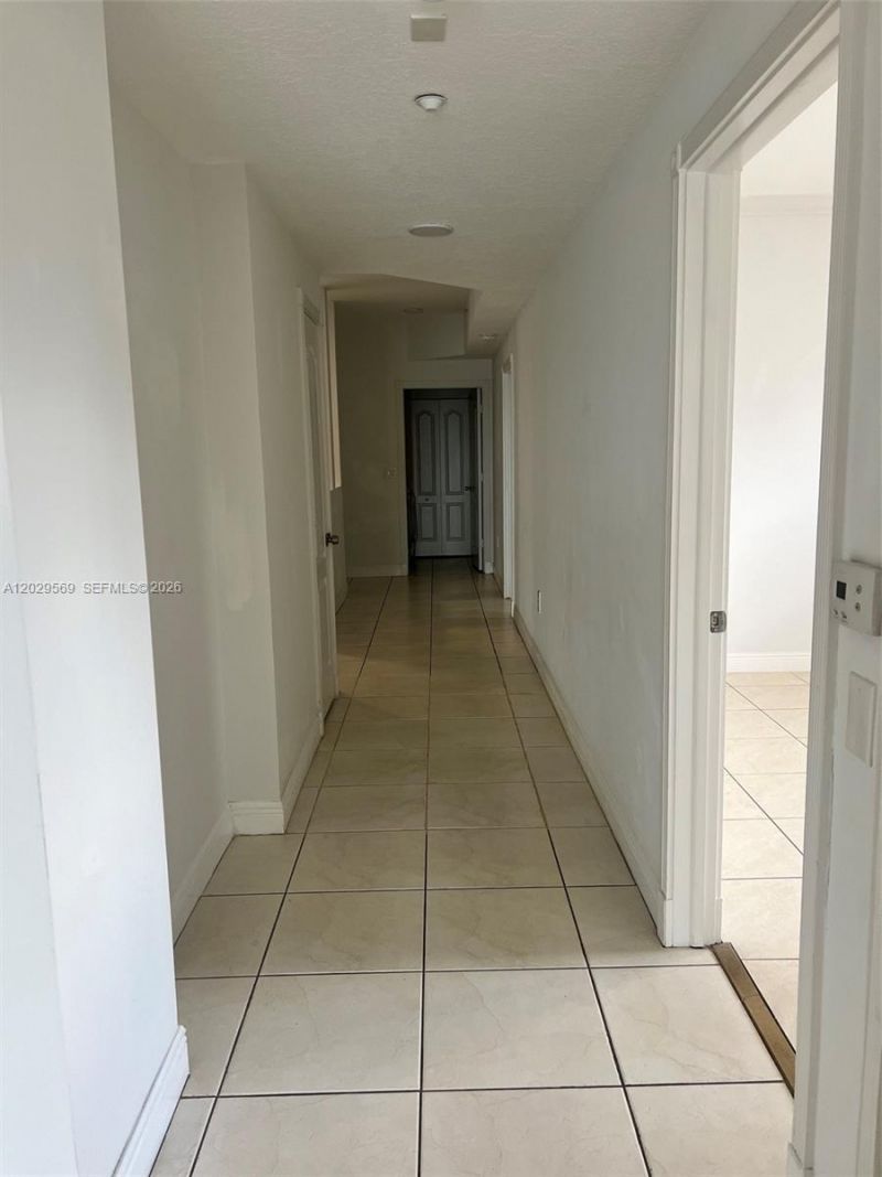 10750 NW 66th St , Unit 401, Doral, FL 33178 Photo