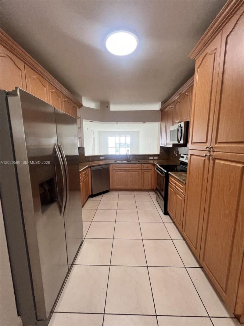 10750 NW 66th St , Unit 401, Doral, FL 33178 Photo