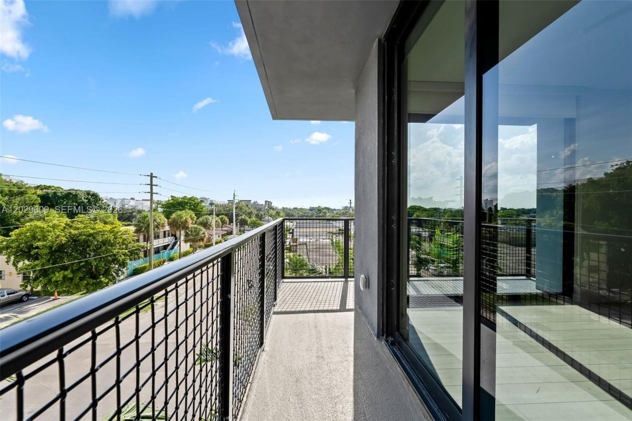 555 NE 8th St , Unit 0506, Fort Lauderdale, FL 33304 Photo