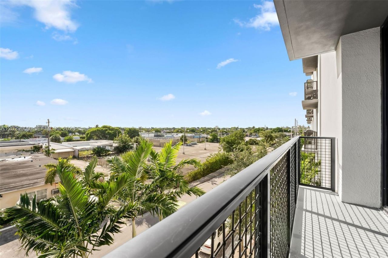 555 NE 8th St , Unit 0506, Fort Lauderdale, FL 33304 Photo