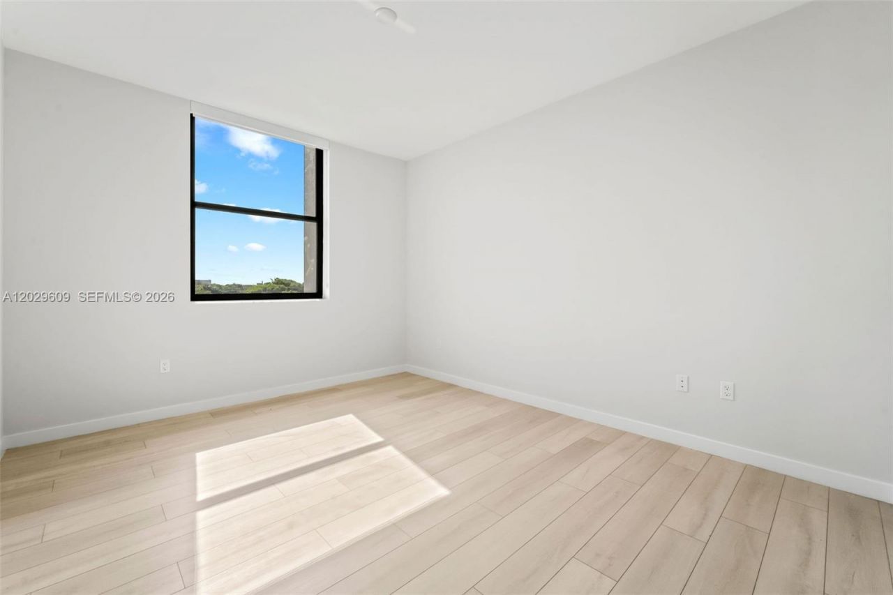 555 NE 8th St , Unit 0506, Fort Lauderdale, FL 33304 Photo