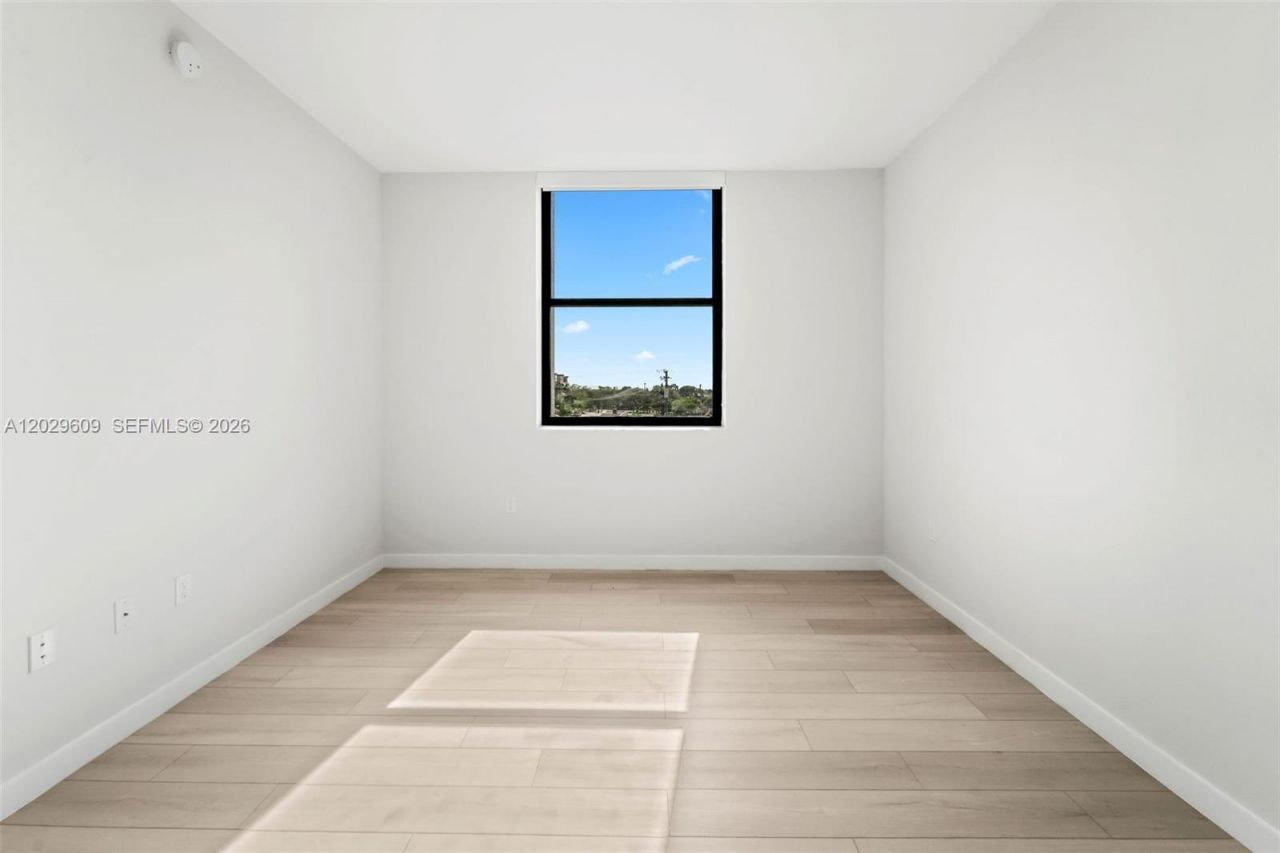 555 NE 8th St , Unit 0506, Fort Lauderdale, FL 33304 Photo