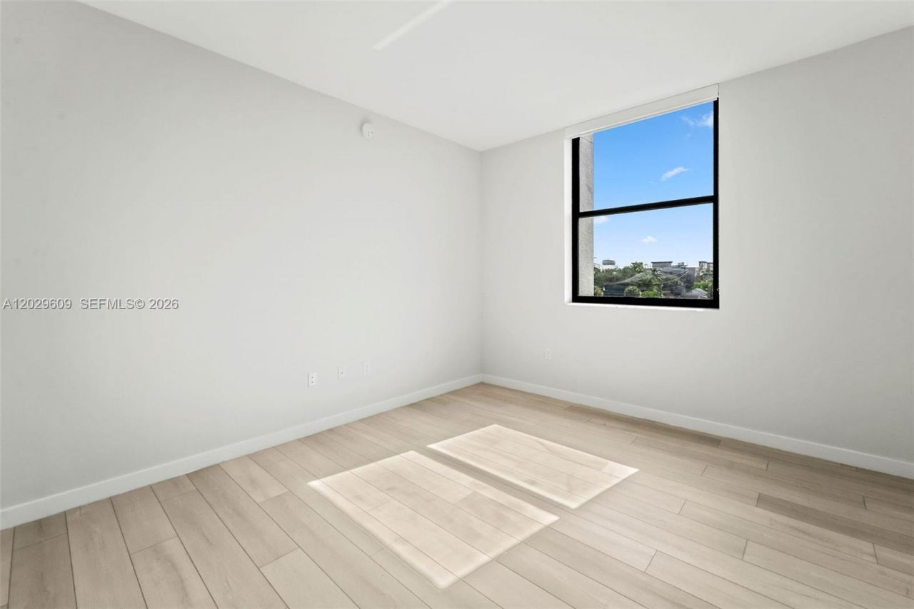 555 NE 8th St , Unit 0506, Fort Lauderdale, FL 33304 Photo