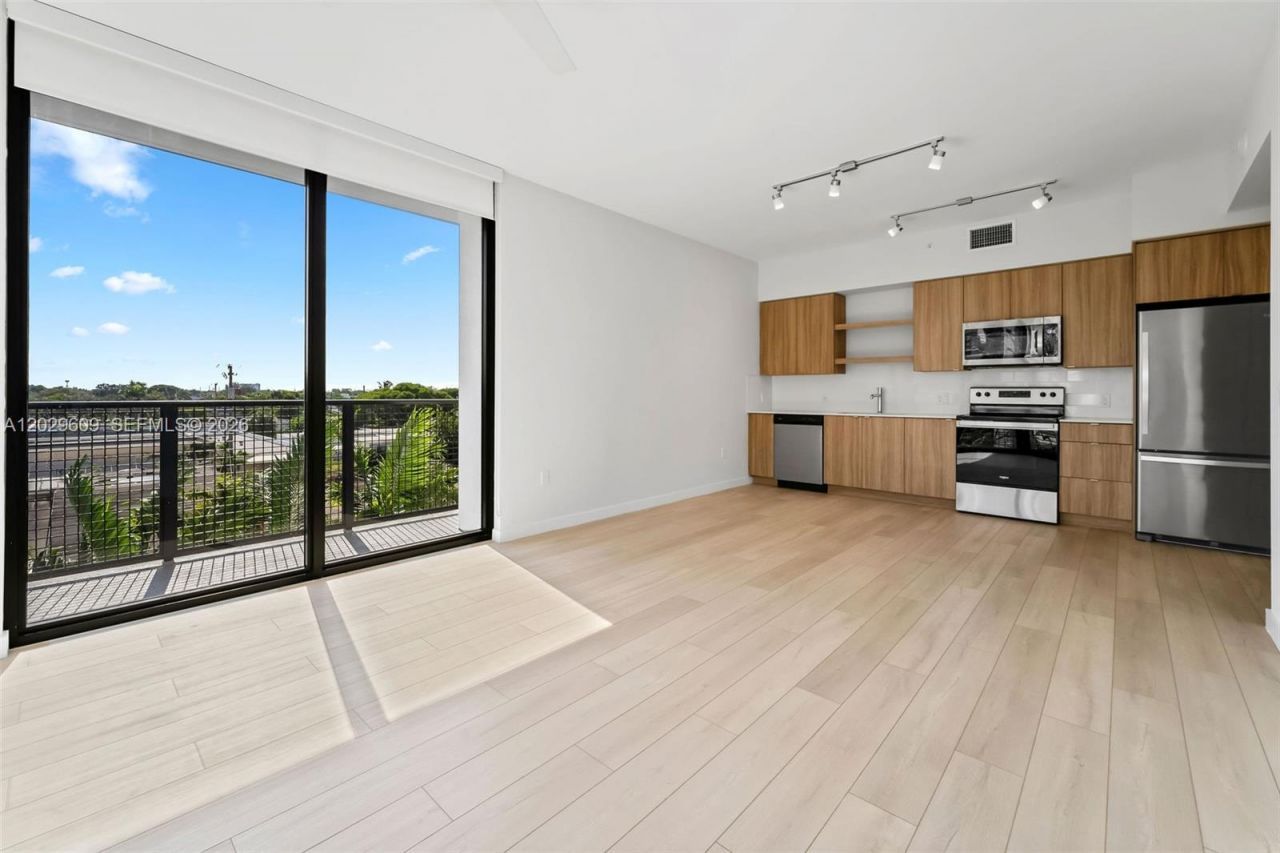 555 NE 8th St , Unit 0506, Fort Lauderdale, FL 33304 Photo