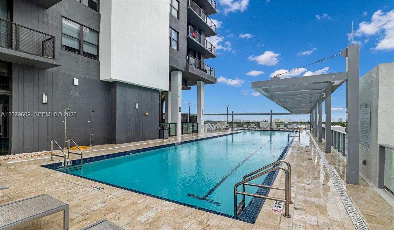 555 NE 8th St , Unit 0506, Fort Lauderdale, FL 33304 Photo