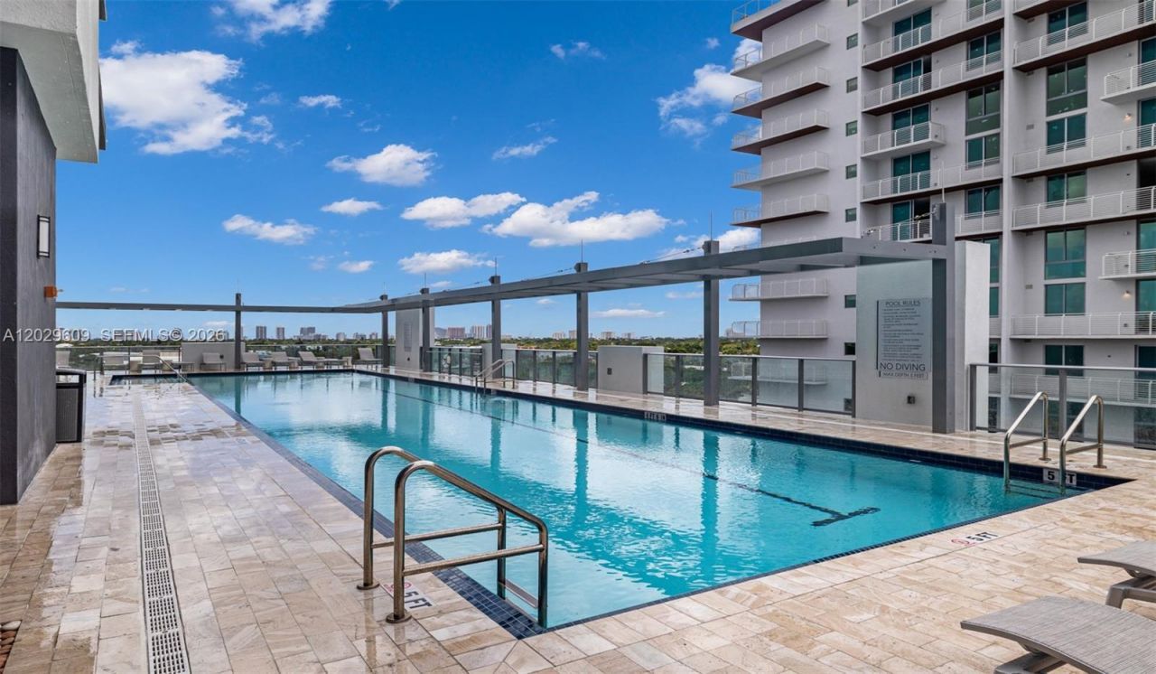 555 NE 8th St , Unit 0506, Fort Lauderdale, FL 33304 Photo