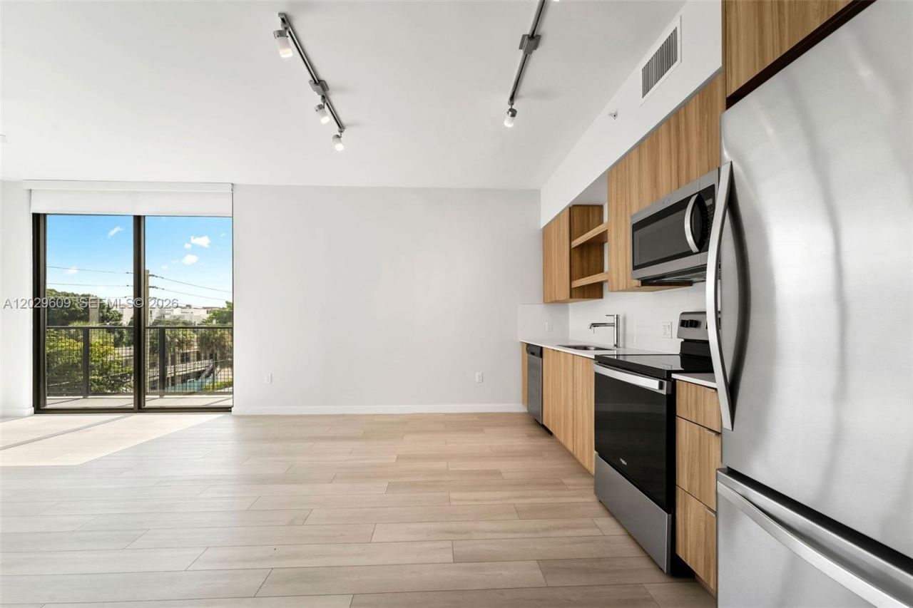 555 NE 8th St , Unit 0506, Fort Lauderdale, FL 33304 Photo