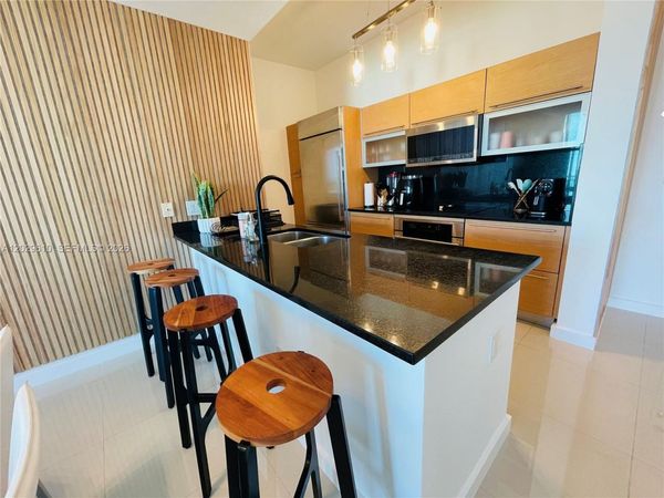 950 Brickell Bay Dr , Unit 4400, Miami, FL 33131