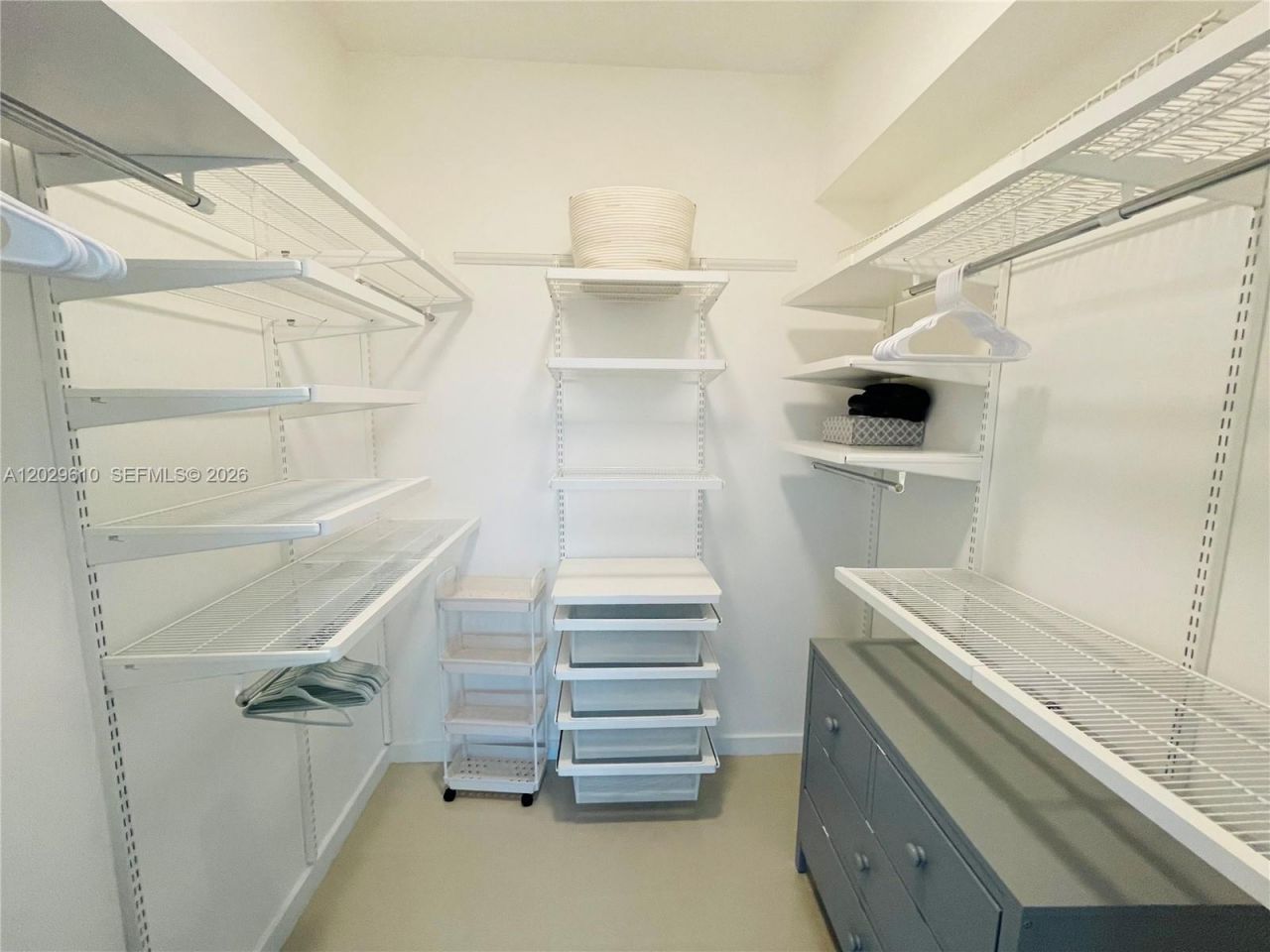 950 Brickell Bay Dr, Unit 4400, Miami, FL 33131 Photo