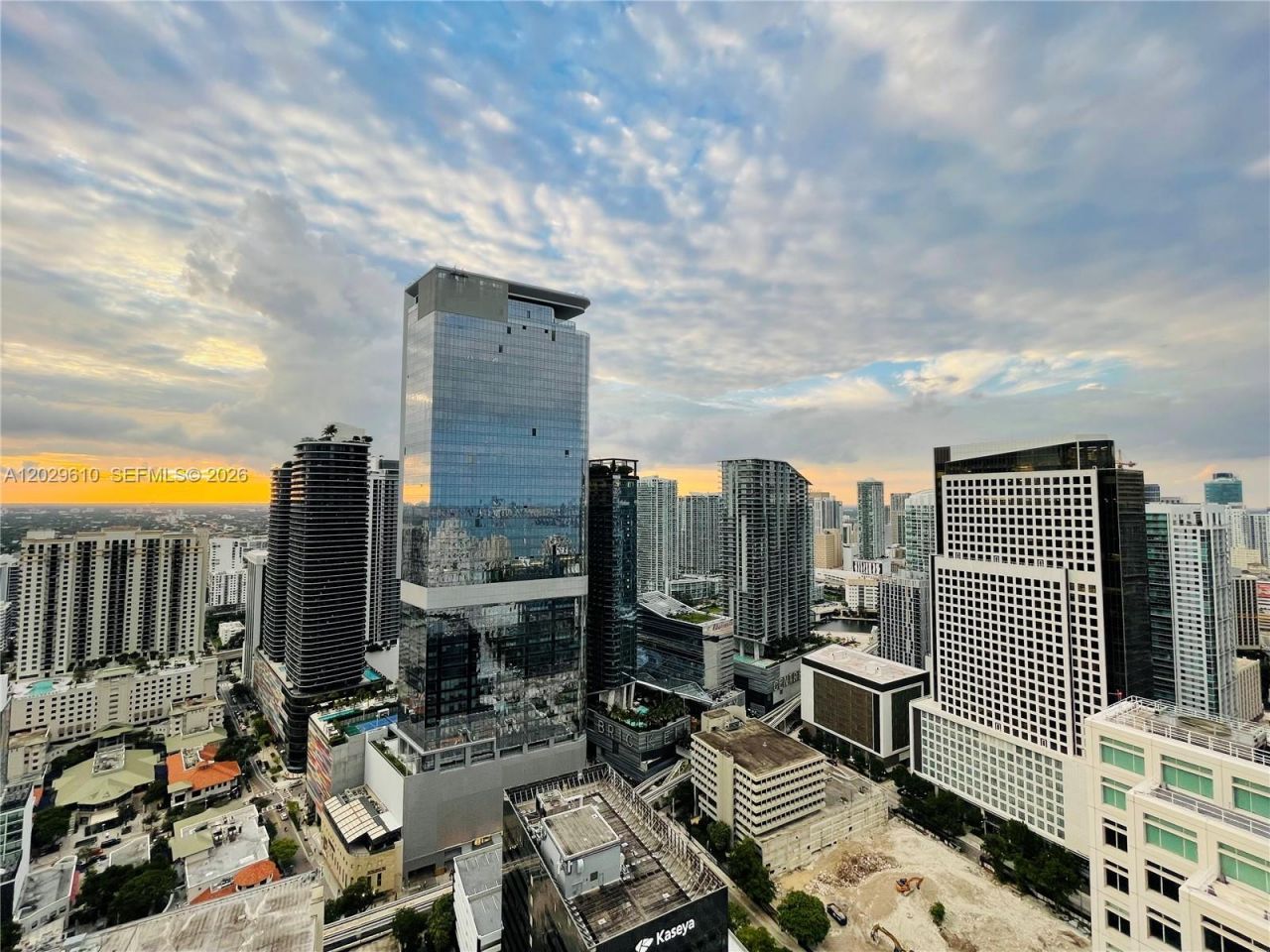 950 Brickell Bay Dr, Unit 4400, Miami, FL 33131 Photo
