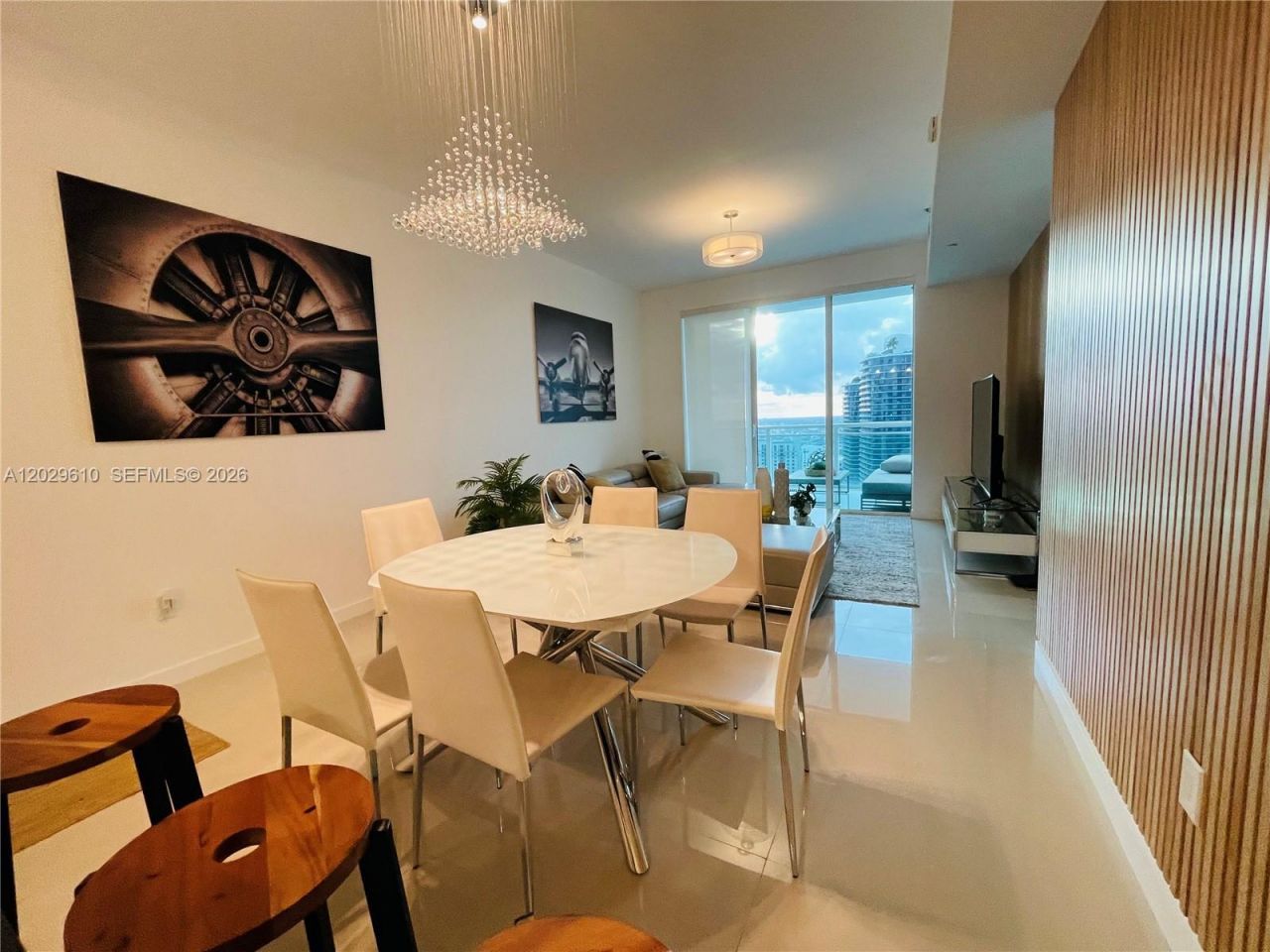 950 Brickell Bay Dr, Unit 4400, Miami, FL 33131 Photo