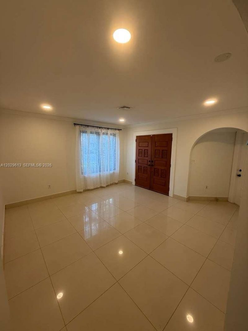 824 SW 12 Place, Fort Lauderdale, FL 33315 Photo