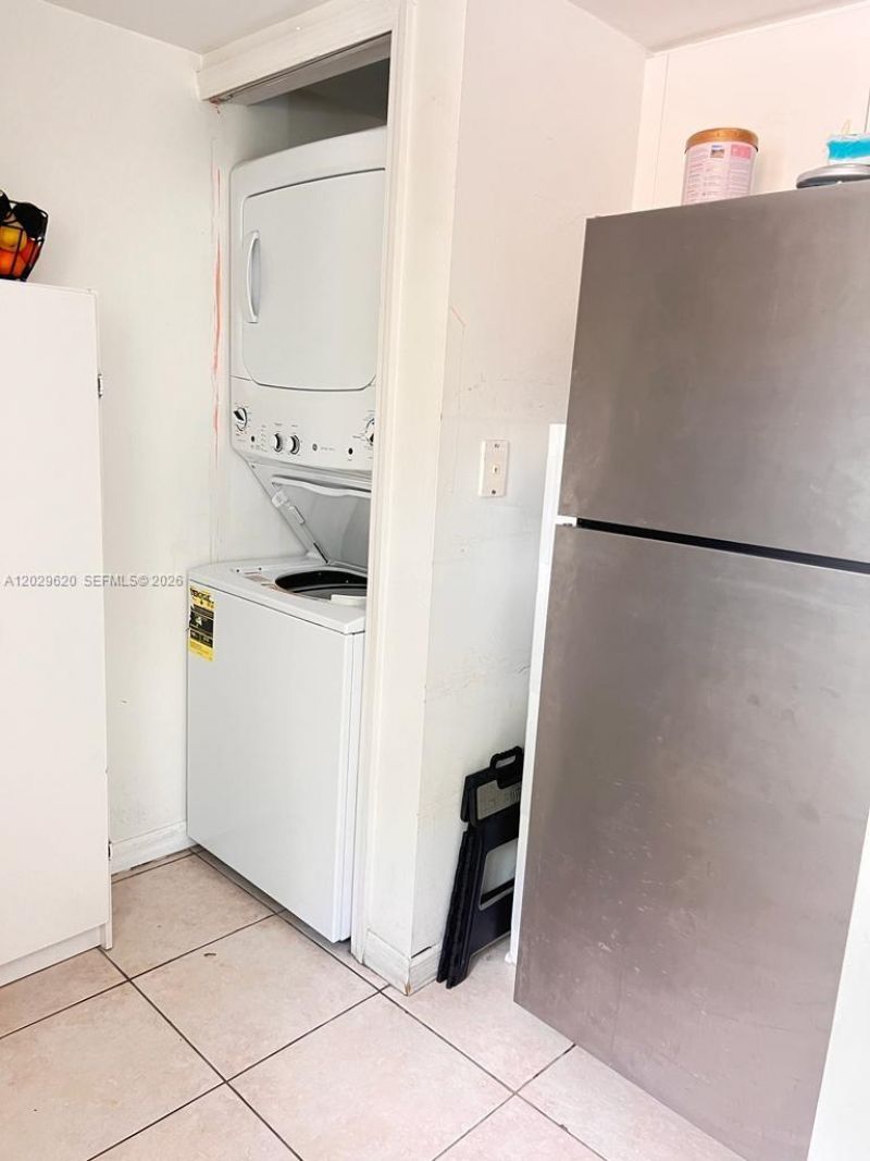 2475 NW 16 Street Road, Unit 215, Miami, FL 33125 Photo