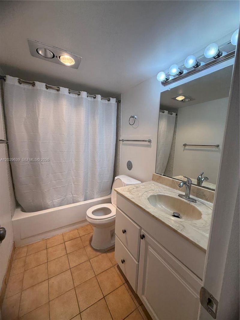 20441 NE 30th Ave, Unit 112-9, Aventura, FL 33180 Photo