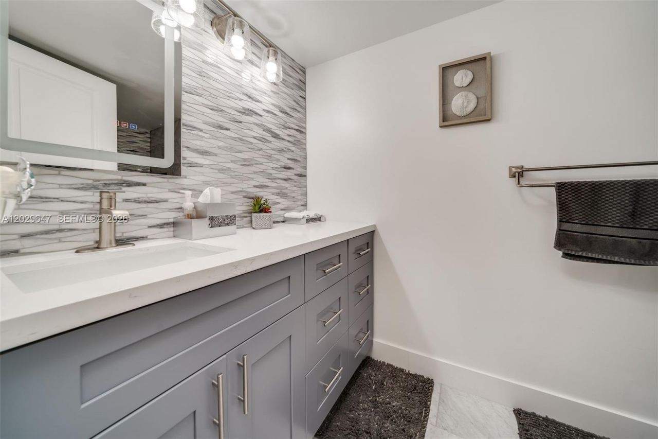 1201 S Ocean Dr , Unit 1105N, Hollywood, FL 33019 Photo