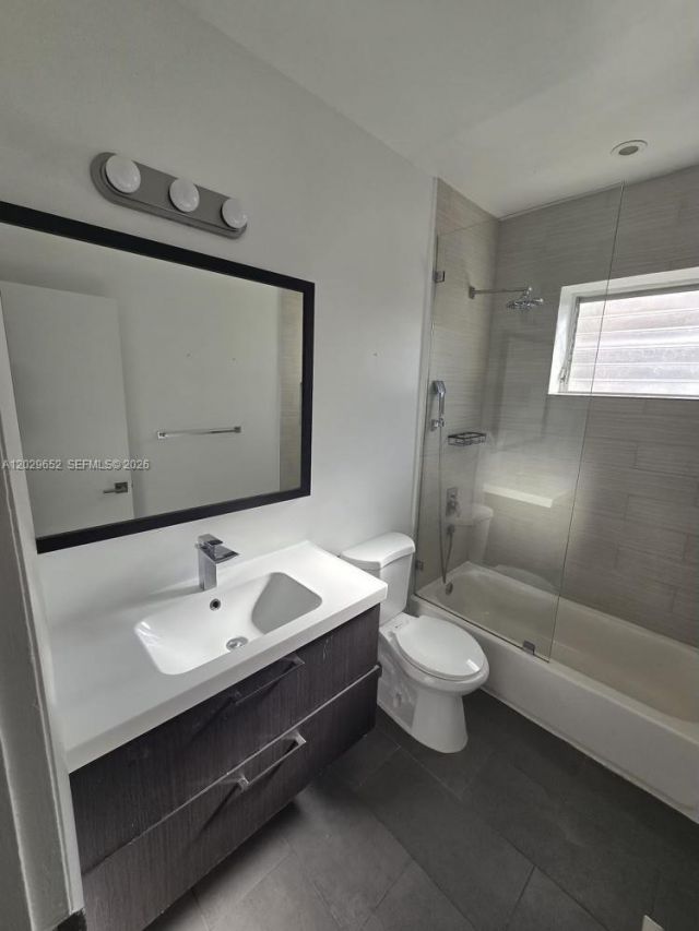 855 80th St, Unit 4, Miami Beach, FL 33141 Photo