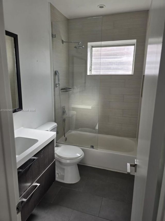 855 80th St, Unit 4, Miami Beach, FL 33141 Photo