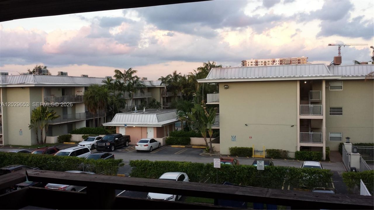 7473 SW 82nd St , Unit A313, Miami, FL 33143 Photo