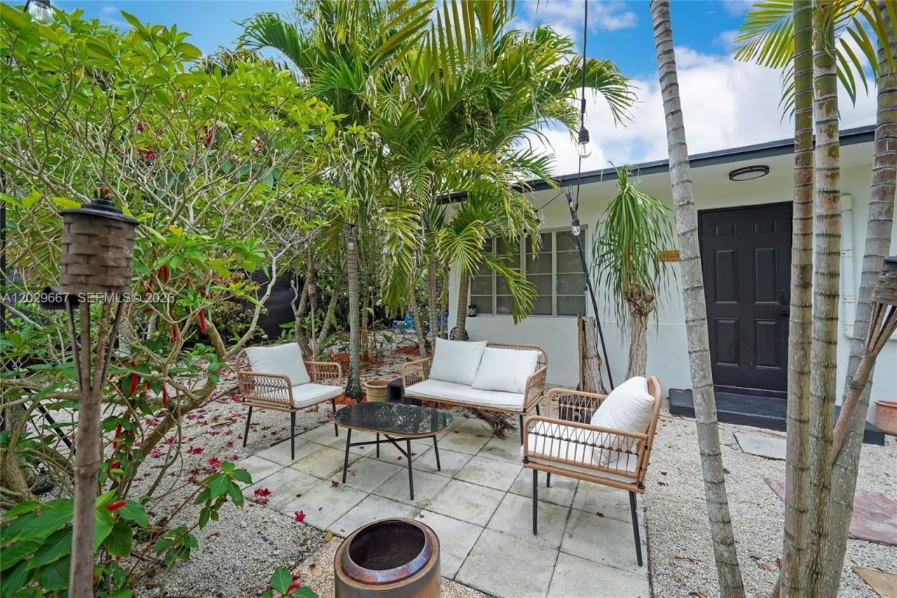 725 SW 2nd Ct, Unit 2, Fort Lauderdale, FL 33312 Photo