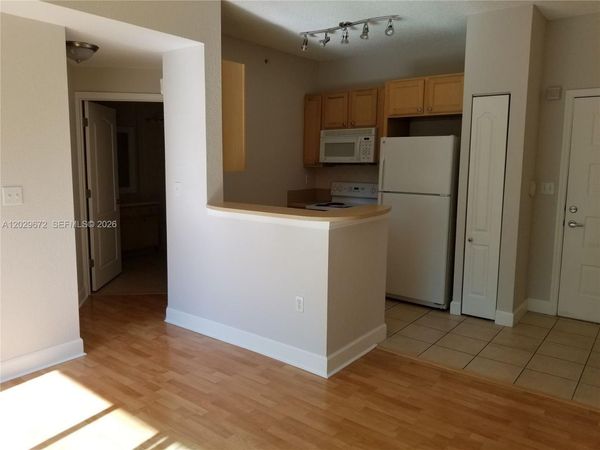 6001 SW 70th St , Unit 538, South Miami, FL 33143