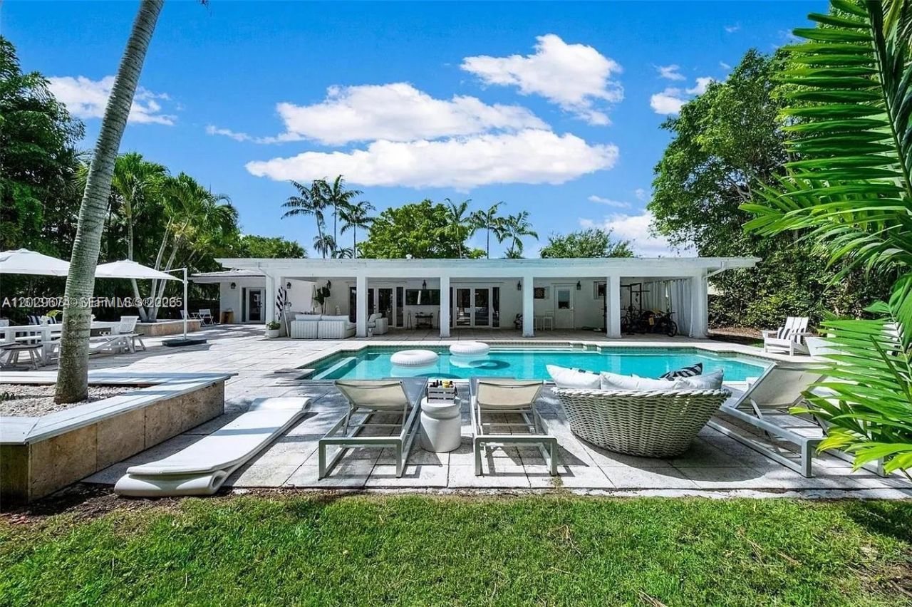1255 NE 93rd St , Miami Shores, FL 33138 Photo
