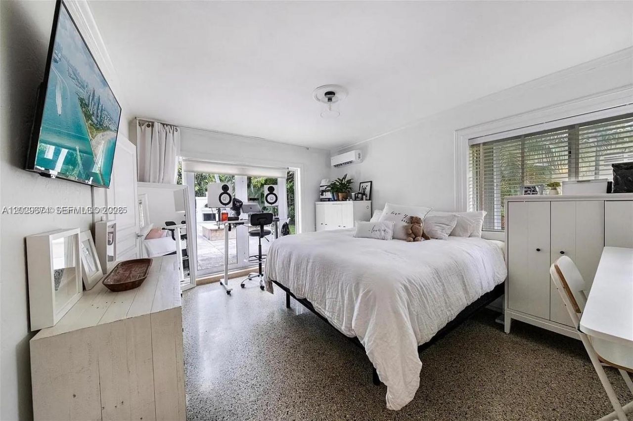 1255 NE 93rd St , Miami Shores, FL 33138 Photo
