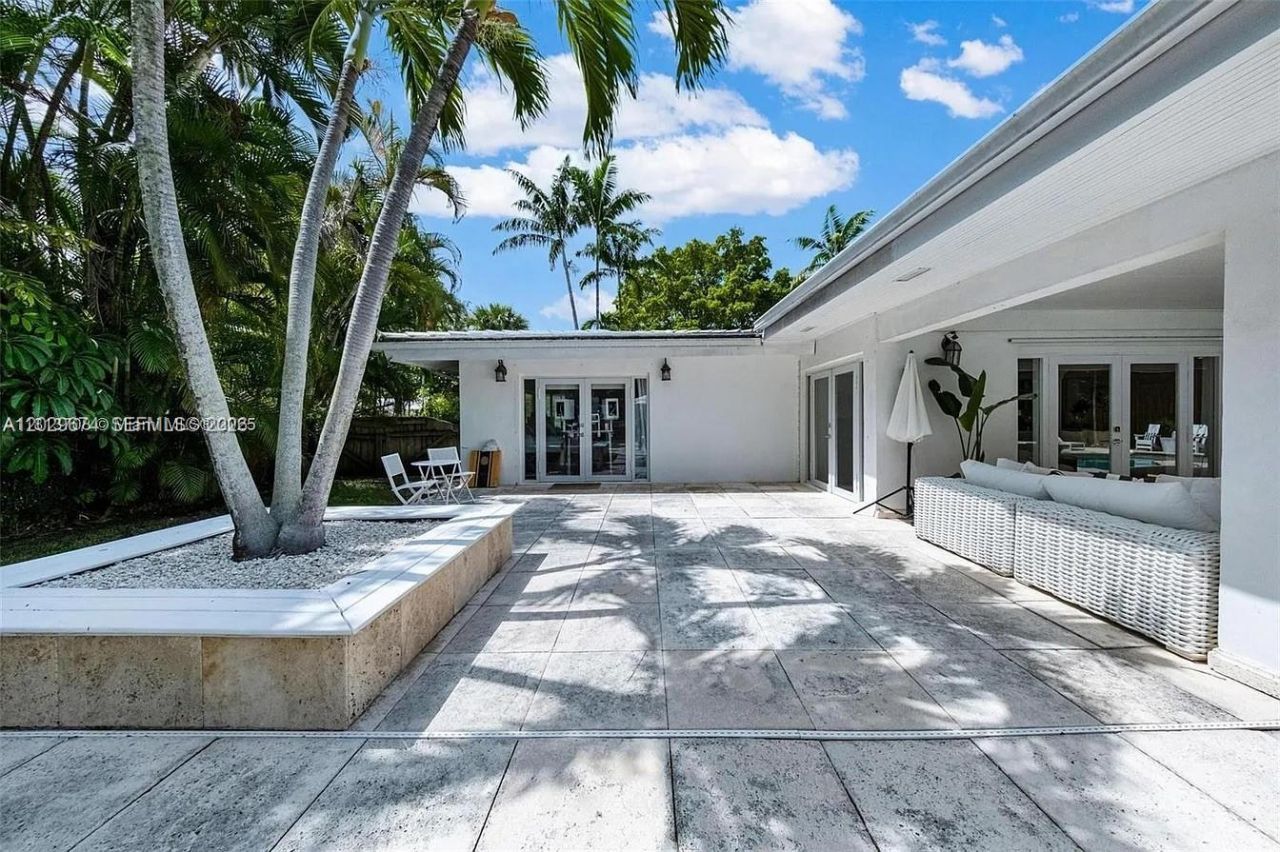 1255 NE 93rd St , Miami Shores, FL 33138 Photo