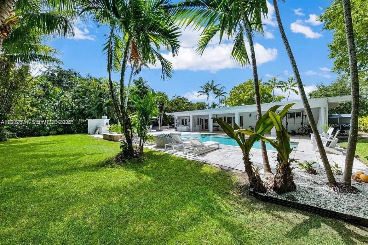 1255 NE 93rd St , Miami Shores, FL 33138 Photo