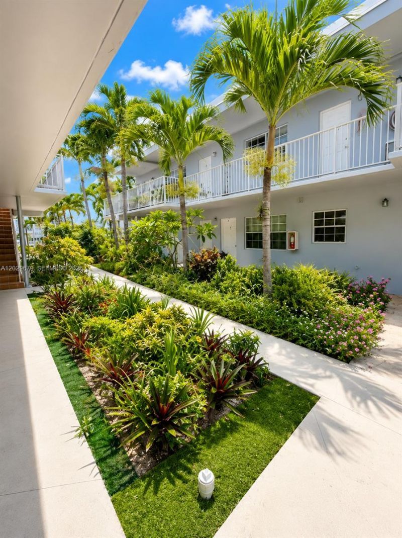 Please Call For Address, Unit 4, Miami Beach, FL 33141 Photo