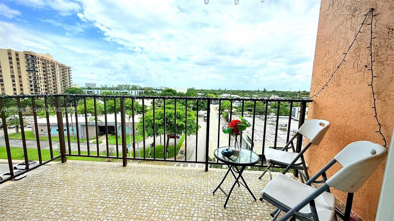 1465 NE 123rd St , Unit 715, North Miami, FL 33161 Photo