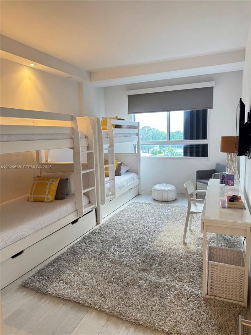151 Crandon Blvd, Unit 405, Key Biscayne, FL 33149 Photo