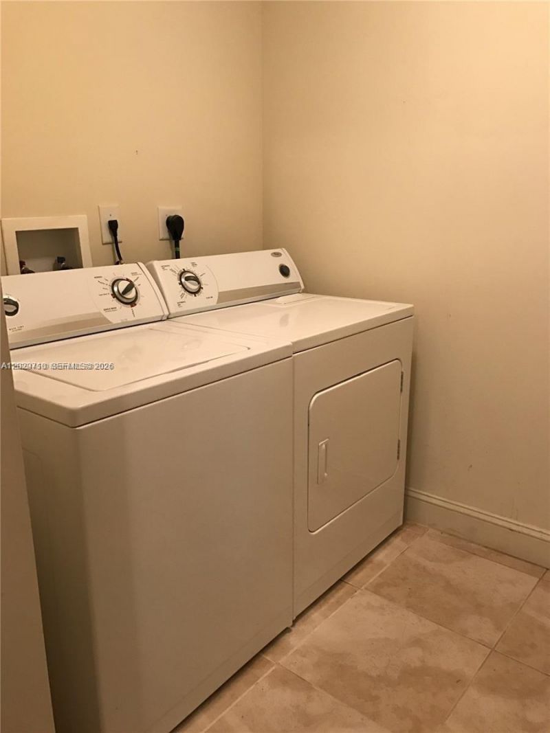 510 NW 84 Th Av , Unit 324, Plantation, FL 33324 Photo