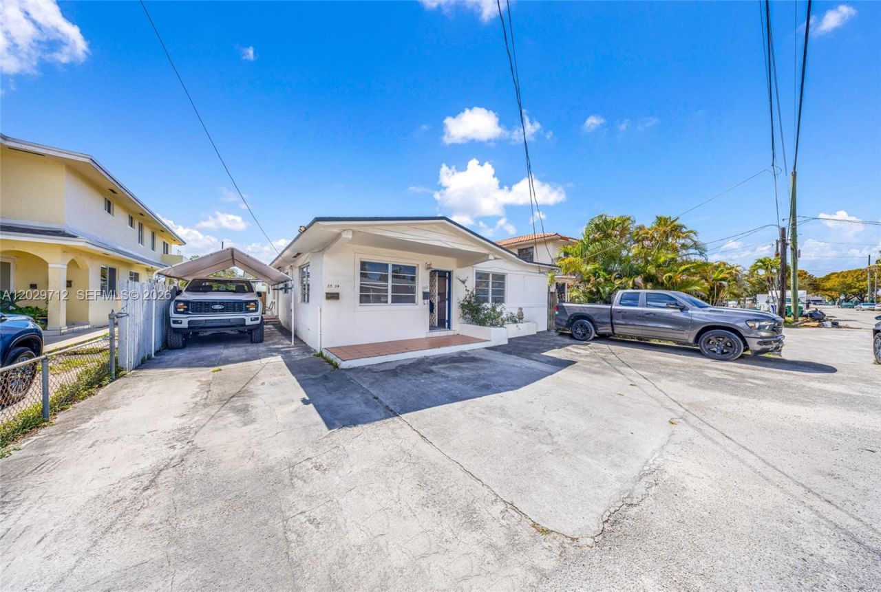 3532 NW 4th Ter , Miami, FL 33125 Photo