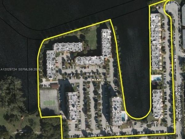 4801 NW 7th St, Unit 105-16, Miami, FL 33126