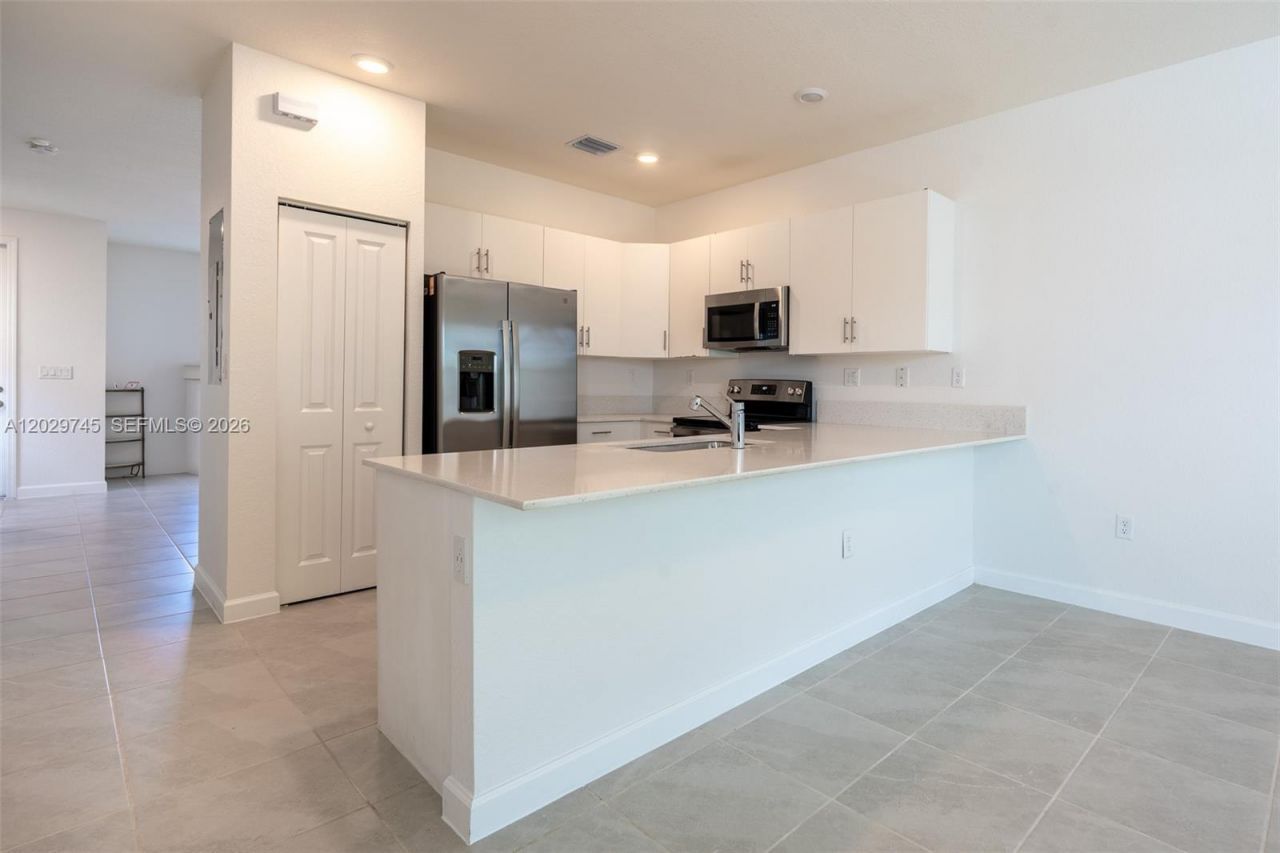 3448 W 114th Ter, Unit ., Hialeah, FL 33018 Photo