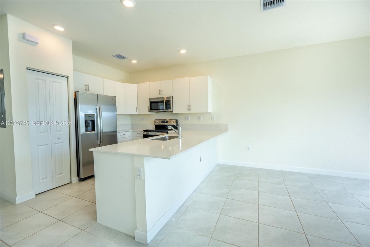 3448 W 114th Ter, Unit ., Hialeah, FL 33018 Photo
