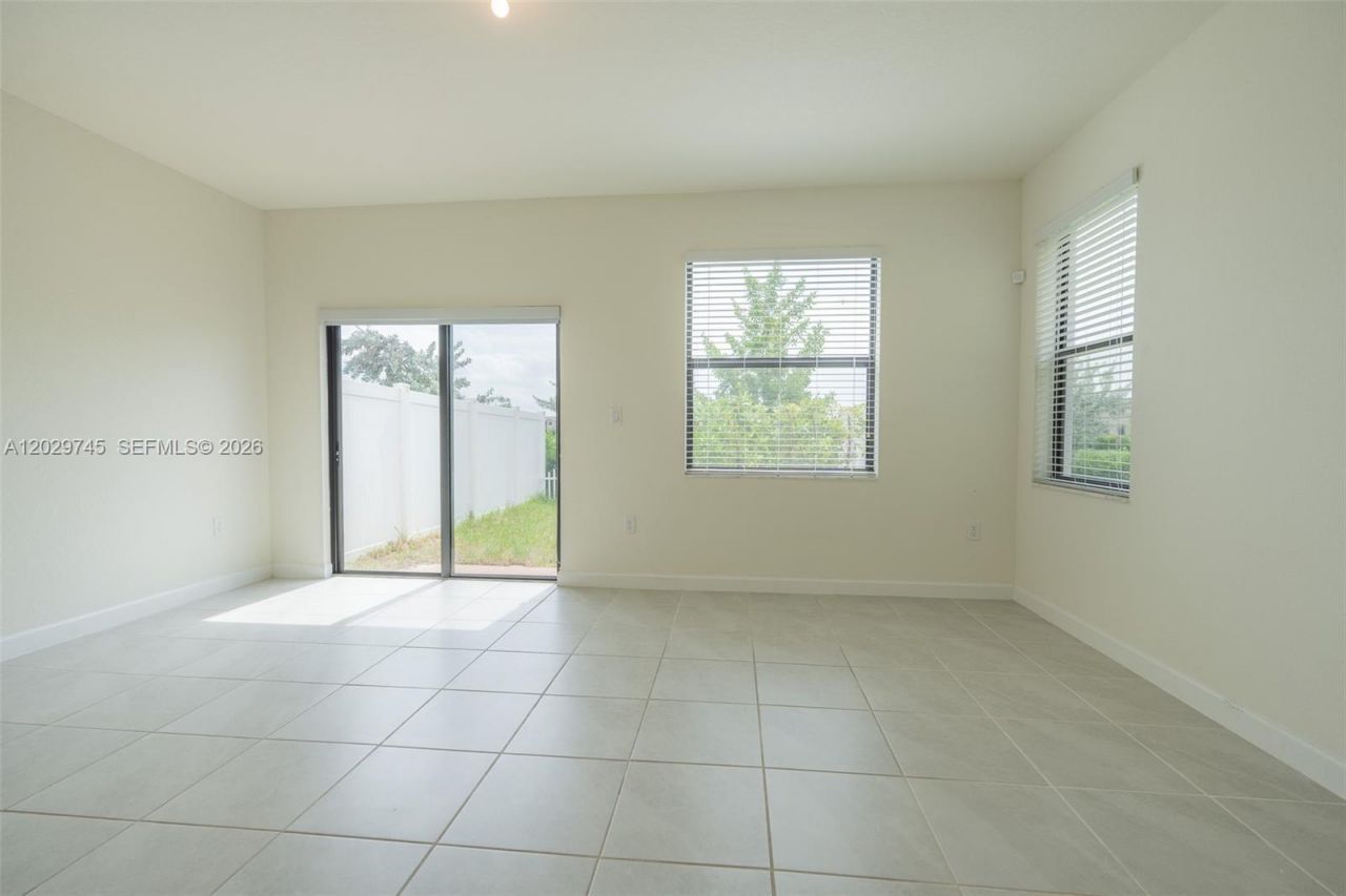 3448 W 114th Ter, Unit ., Hialeah, FL 33018 Photo