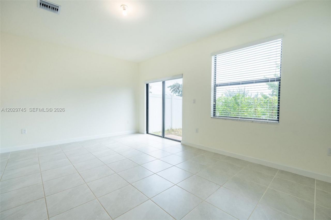 3448 W 114th Ter, Unit ., Hialeah, FL 33018 Photo