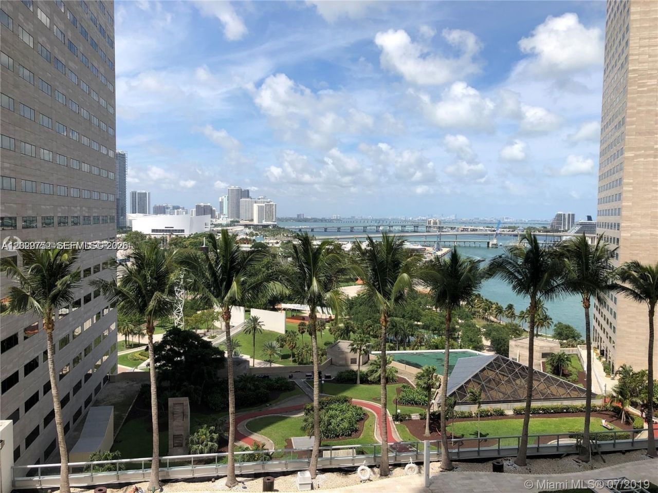 325 S Biscayne Blvd, Unit 1716, Miami, FL 33131 Photo