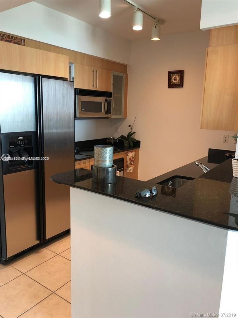 325 S Biscayne Blvd, Unit 1716, Miami, FL 33131 Photo
