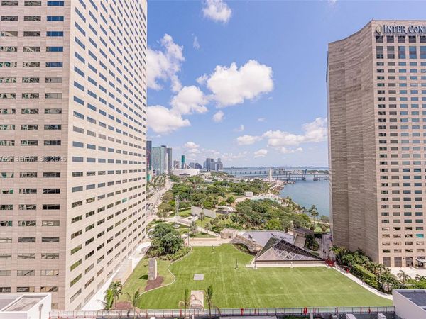 325 S Biscayne Blvd , Unit 2020, Miami, FL 33131
