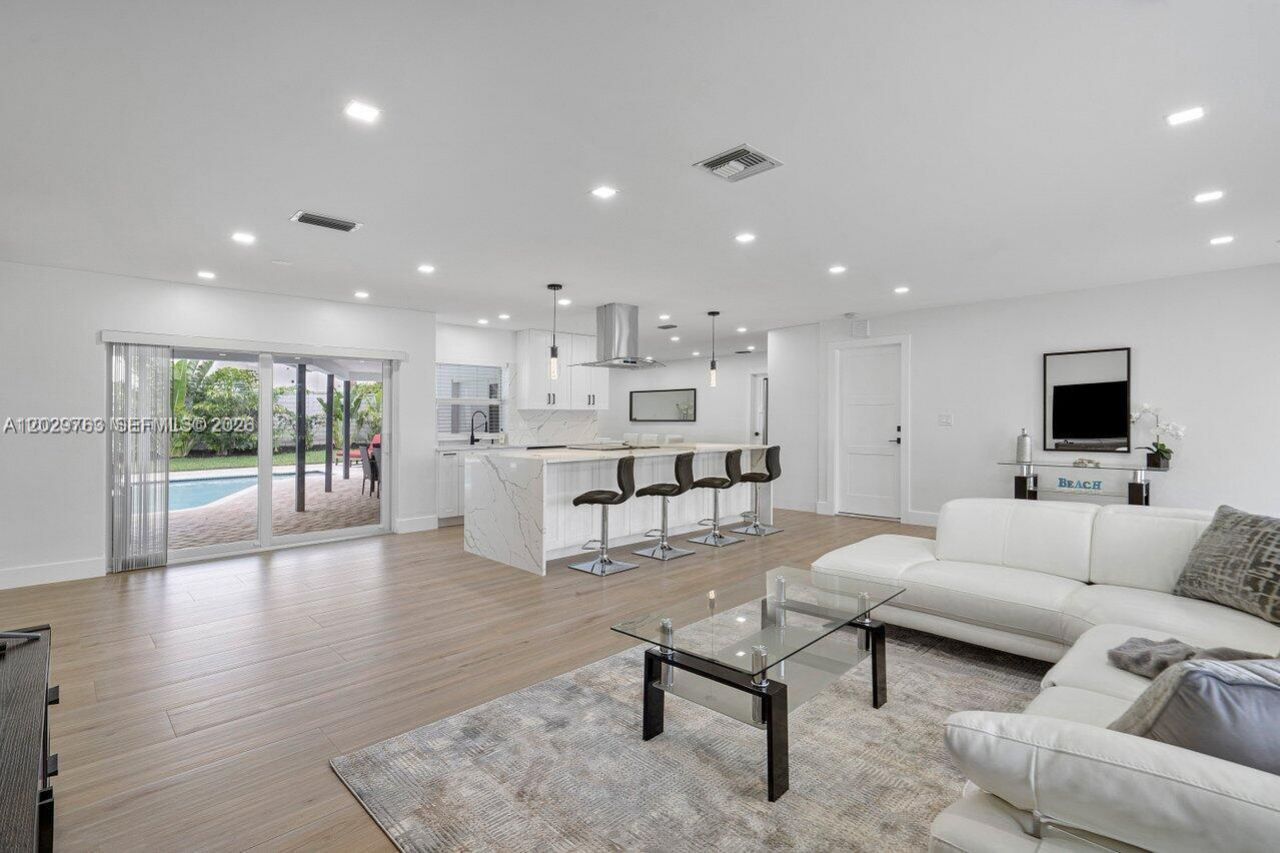 6991 NE 7th Ave , Boca Raton, FL 33487 Photo