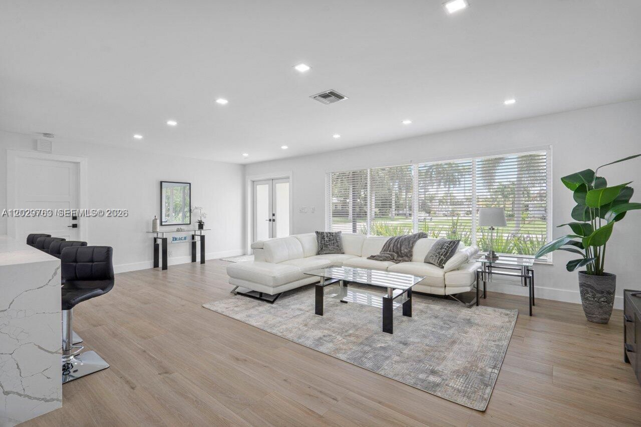 6991 NE 7th Ave , Boca Raton, FL 33487 Photo