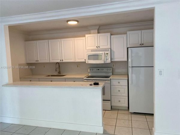 4670 NW 79th Ave , Unit 1H, Doral, FL 33166