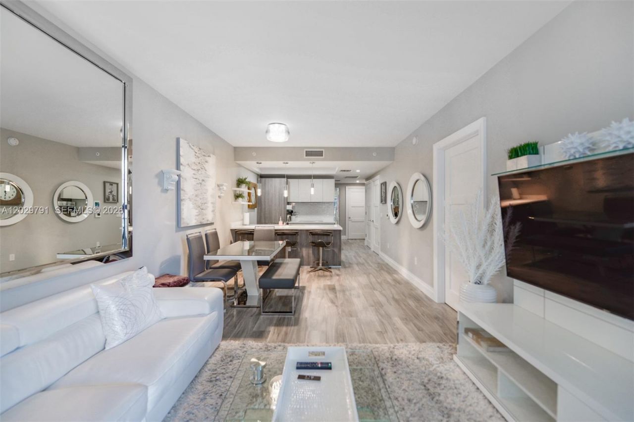 801 S Miami Ave , Unit 3706, Miami, FL 33130 Photo