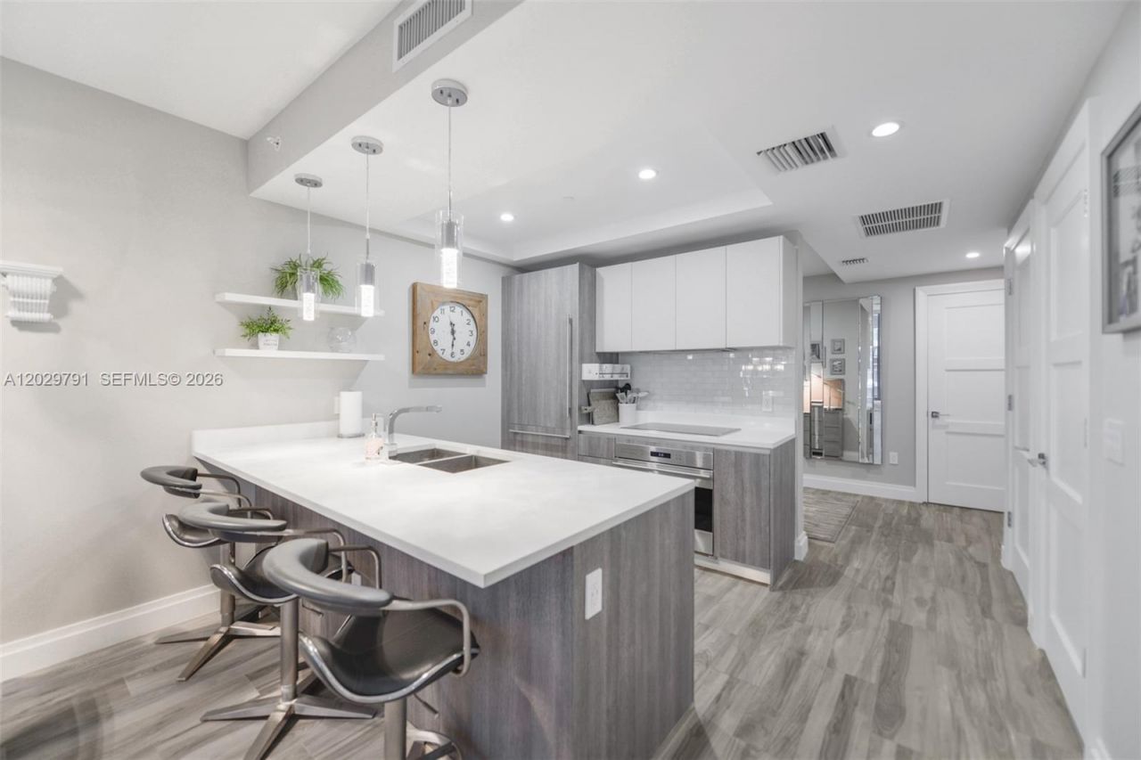801 S Miami Ave , Unit 3706, Miami, FL 33130 Photo